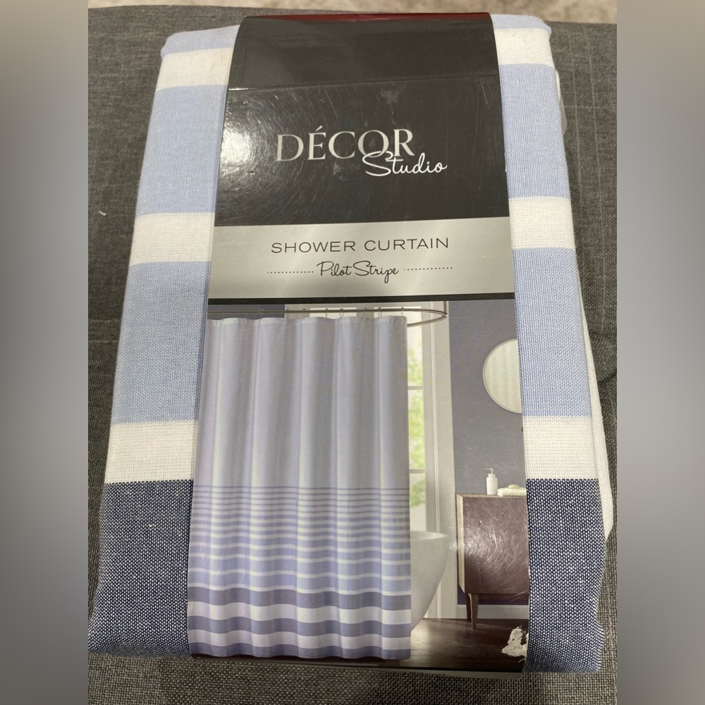 Decor Studio shower curtain 72x 72 NWT, blue white stripe pattern NWT